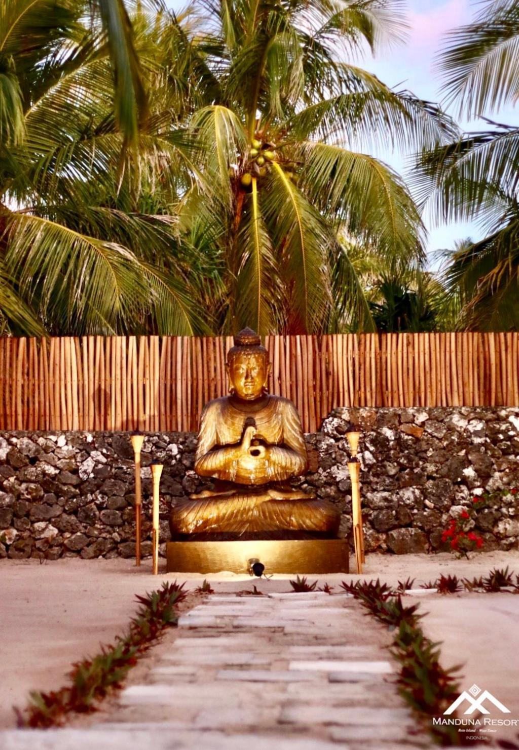 Manduna Resort Nembrala Exterior foto